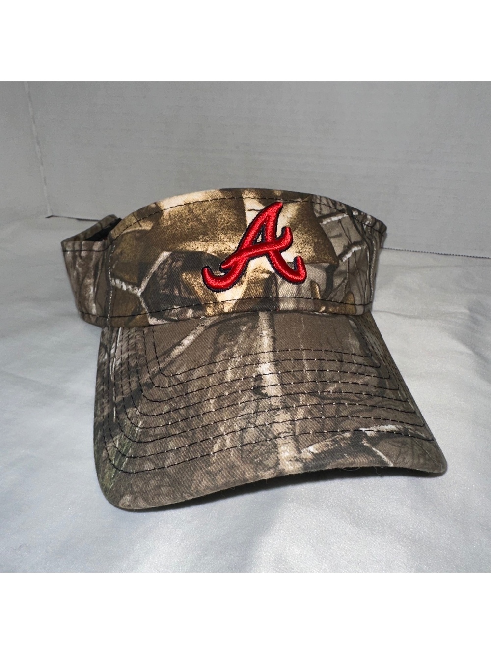 Vintage Atlanta Braves New Era Camo Visor Hat MLB 90s Y2K Genuine Merchandise
